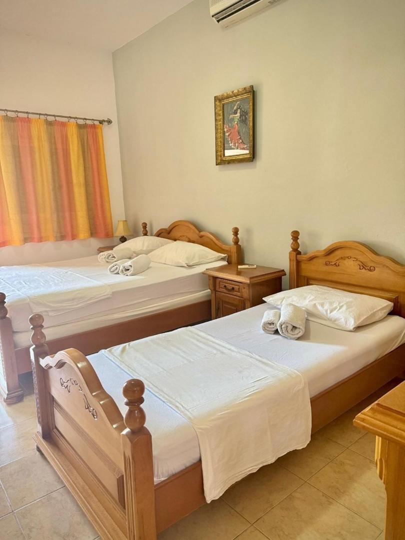Hotel Casa Family Ulcinj Esterno foto